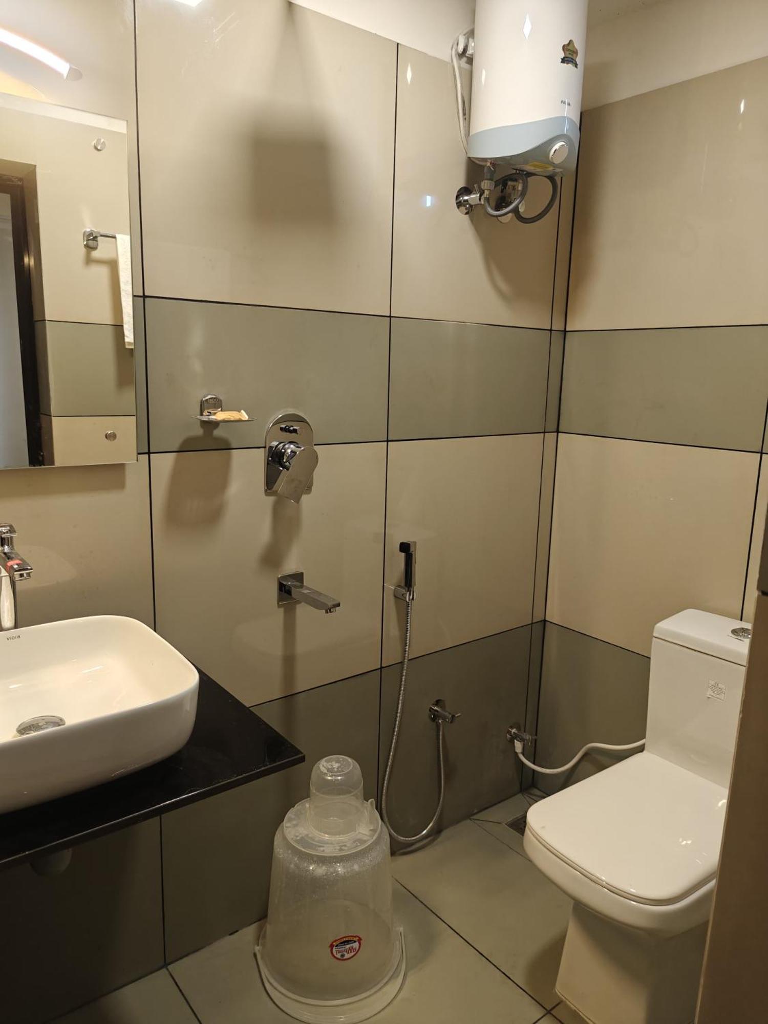Gateway Residency Hotel Mannarakkat Exterior foto